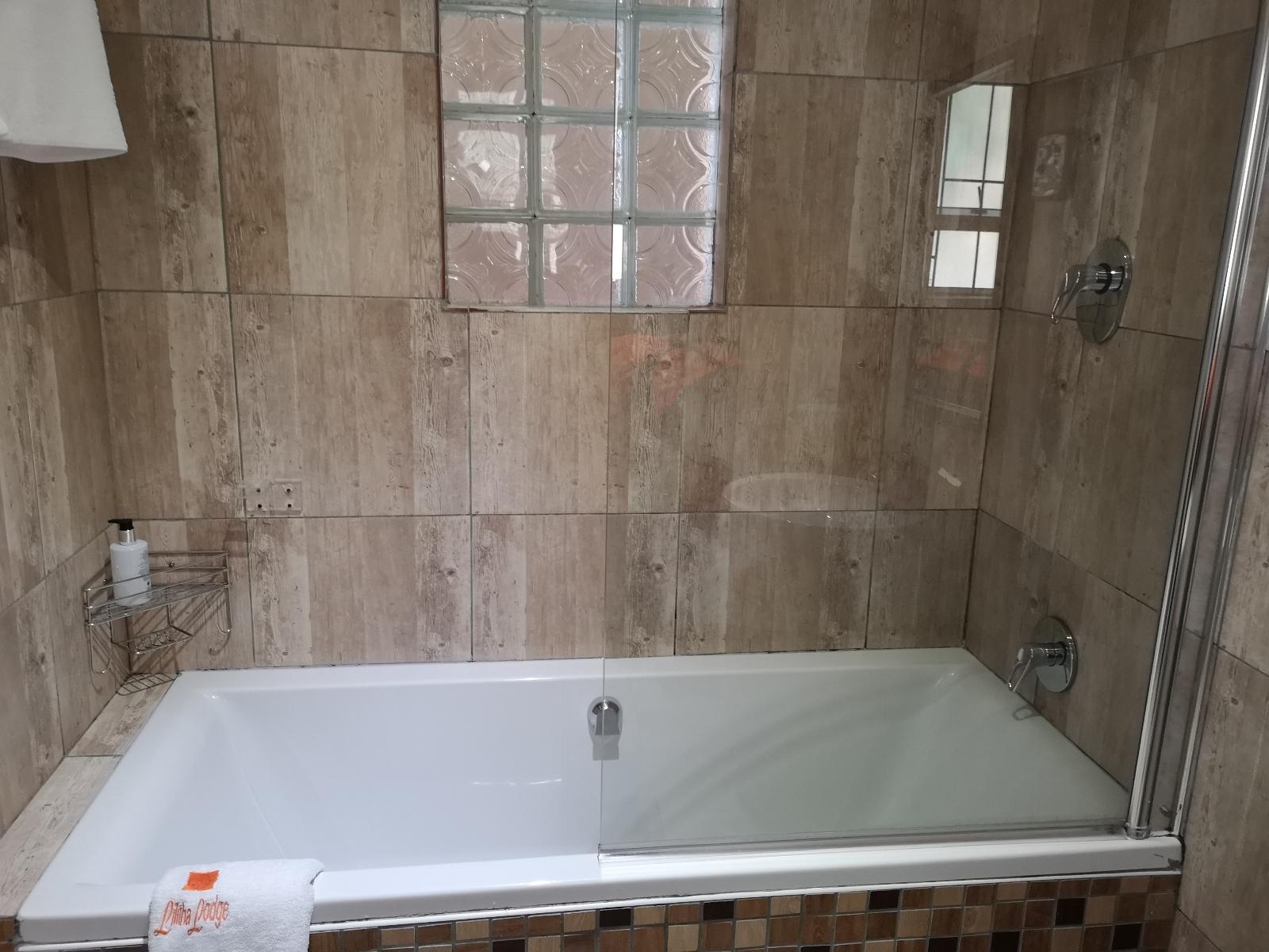 Comfort Queen Room at Lilitha Boutique Hotel
